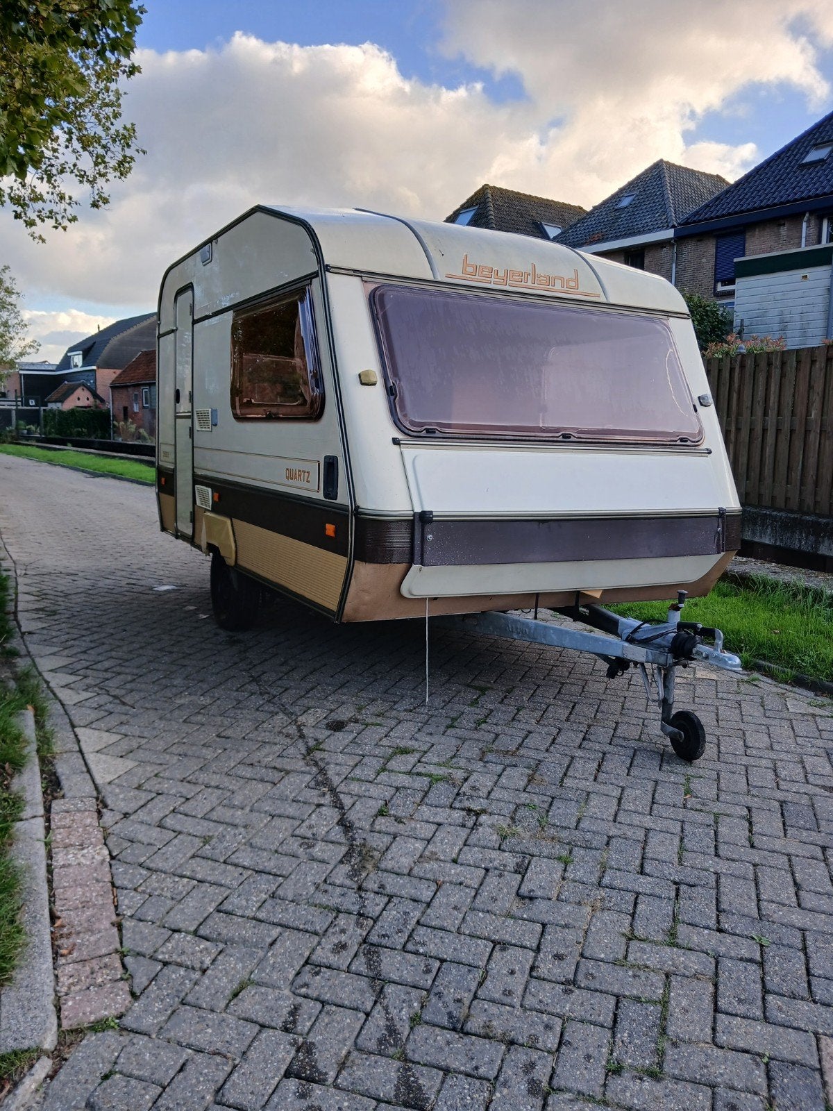 Beyerland 350/2 met kenteken, Caravans en Kamperen, Standaardzit, Bedrijf, Kachel, 500 - 750 kg