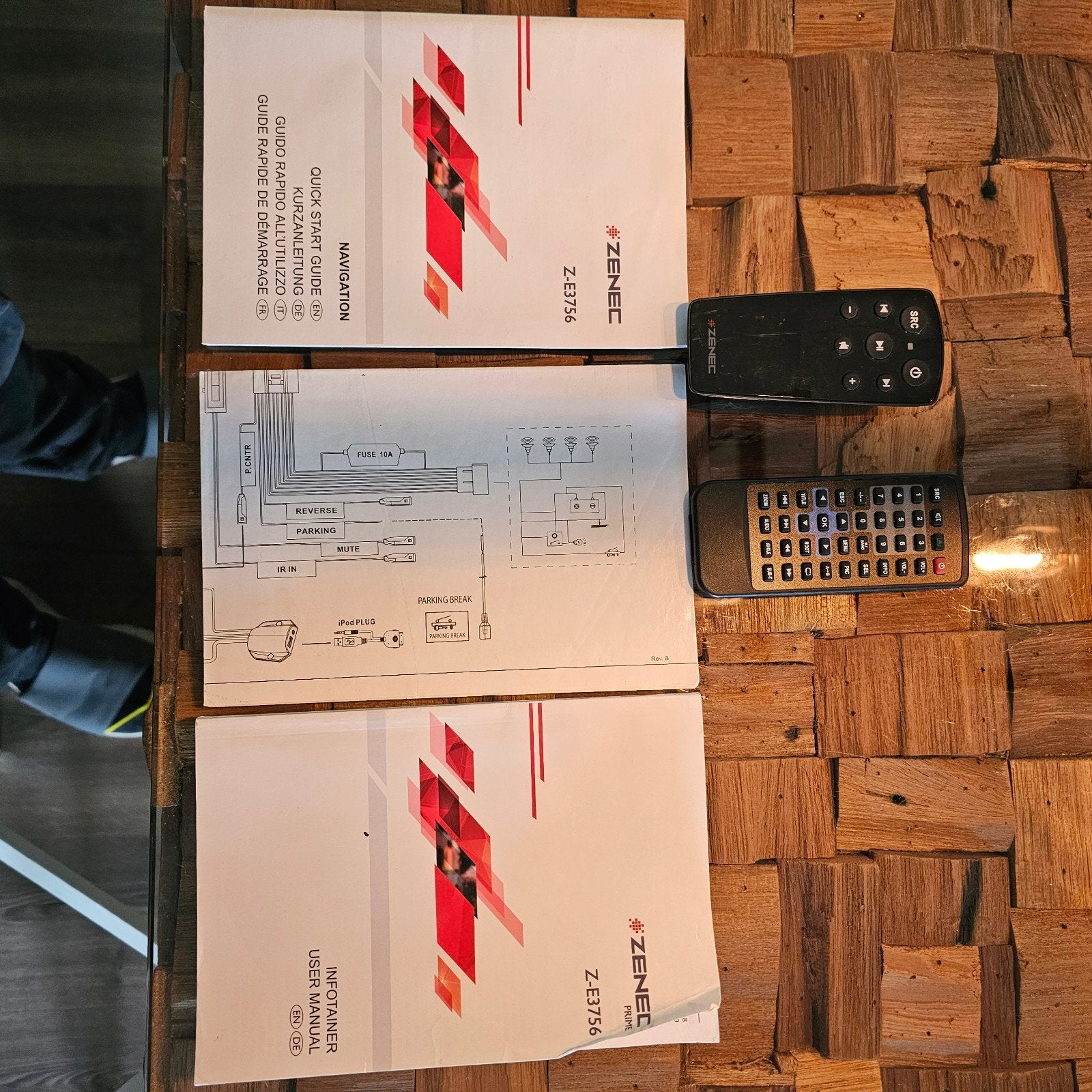 auto navigatie, Ophalen of Verzenden, Zo goed als nieuw