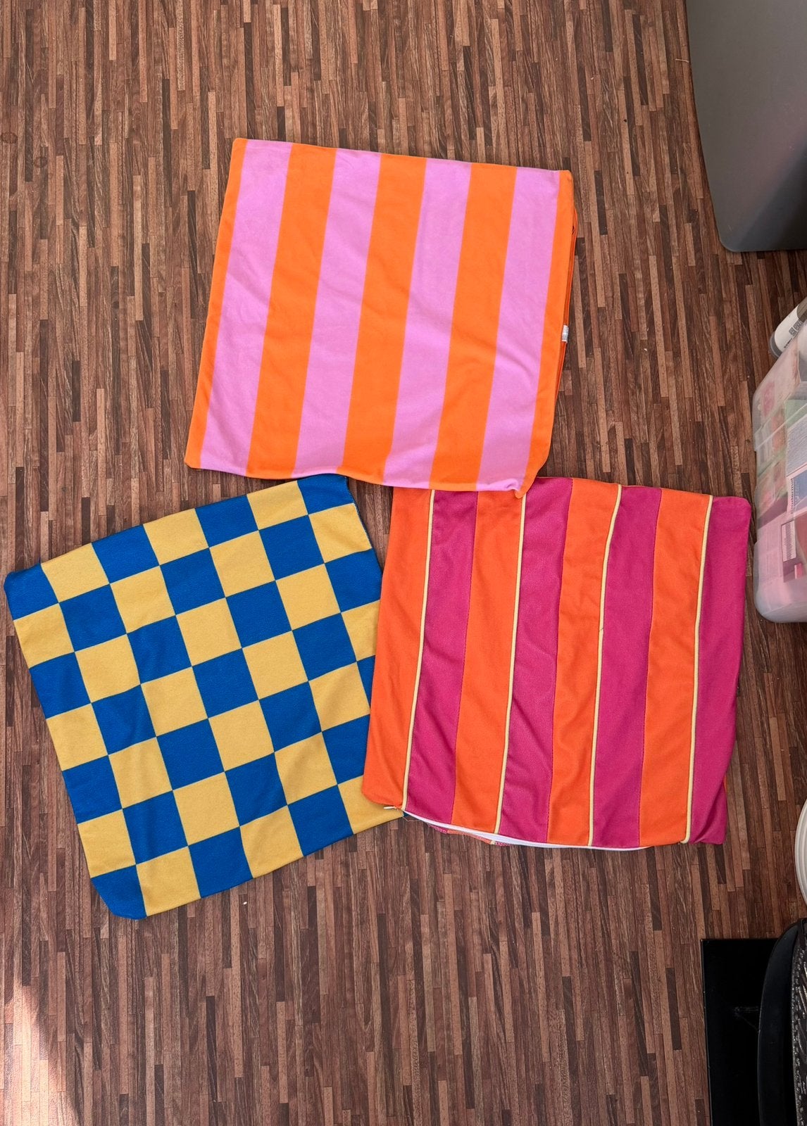 3 kussenhoezen Xenos, Huis en Inrichting, Ophalen, Overige merken, Met print, Meerkleurig