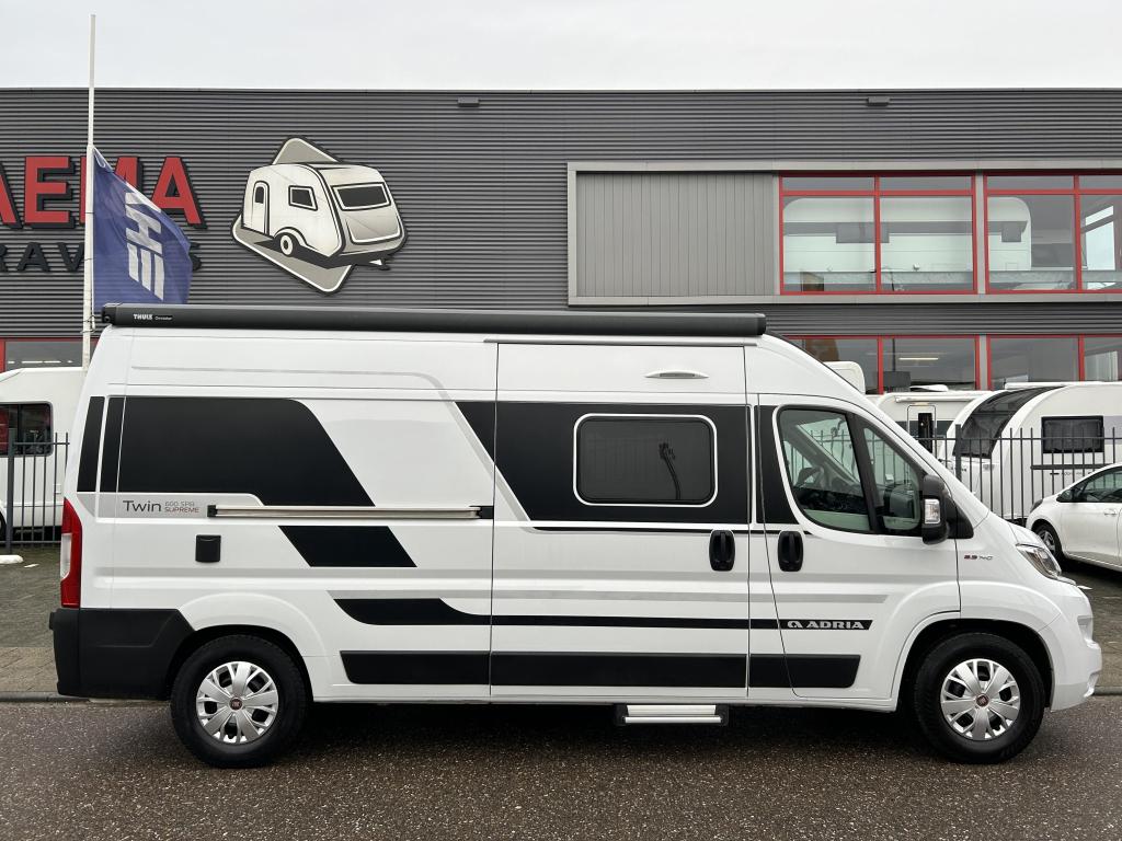 Adria Twin Supreme 600 SPB Trekhaak luifel camera panorama, Caravans en Kamperen, Campers, Luifel, Ringverwarming, Fiat, Tot en met 2