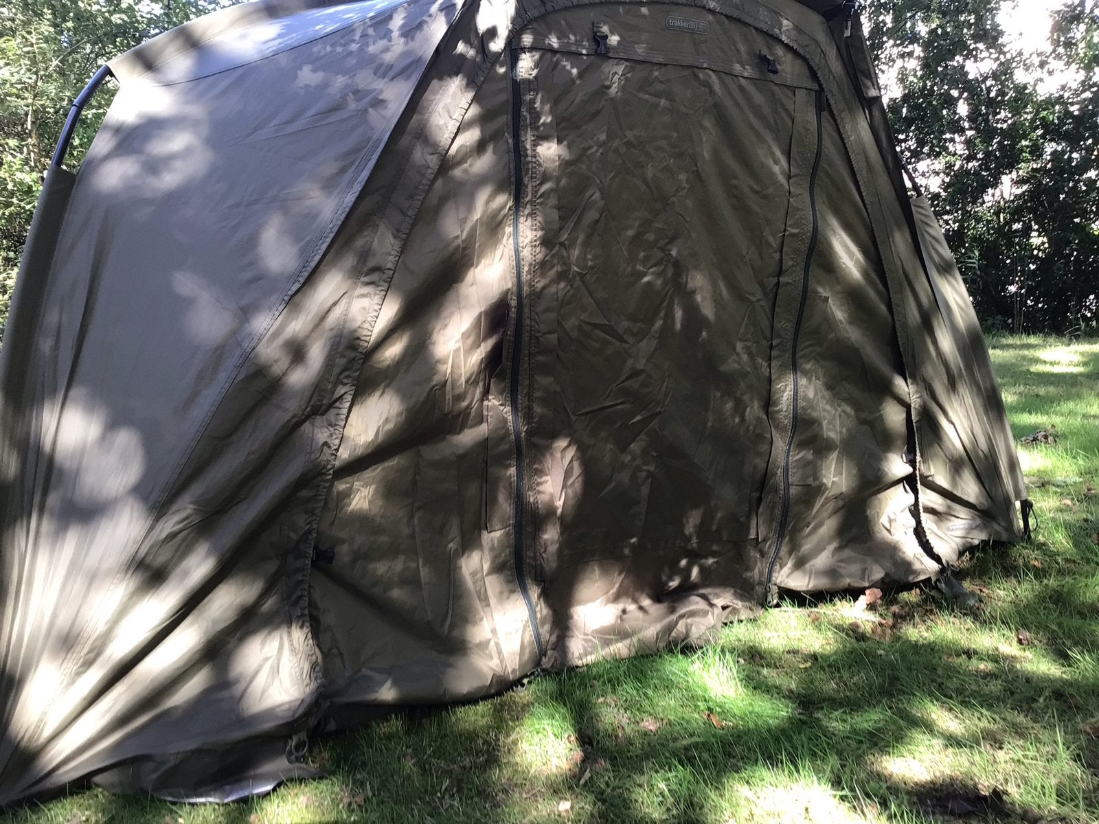 Trakker Tempest 100T Brolly met infill panel en grondzeil, Ophalen, Zo goed als nieuw, Tot en met 2