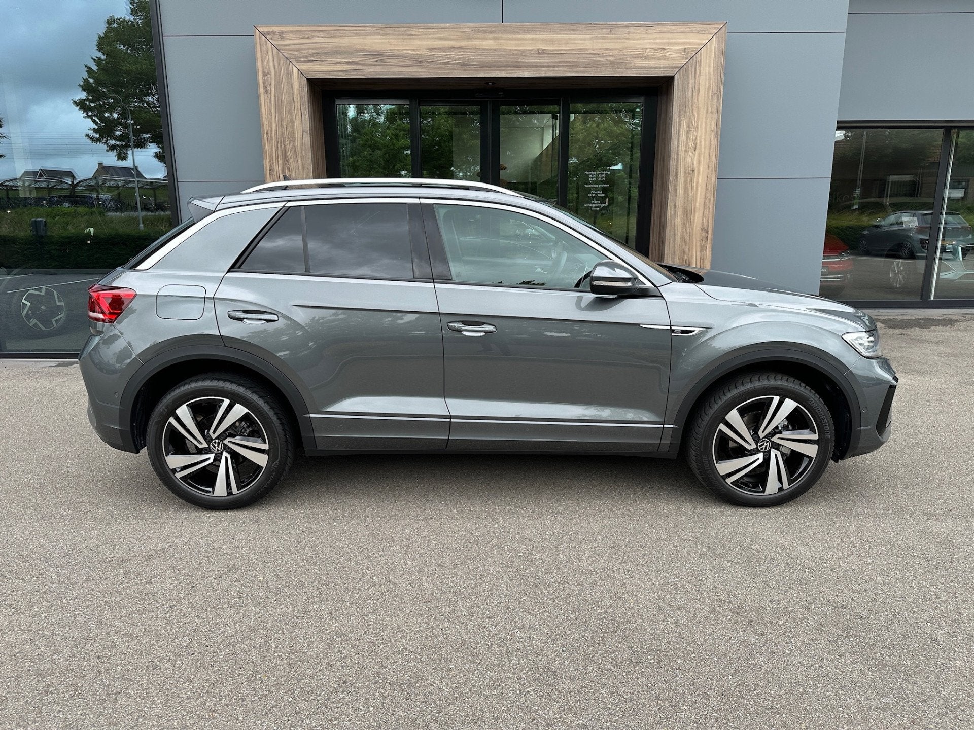 Volkswagen T-Roc 1.5 TSI 150pk DSG R-Line | Camera | Keyless, Auto's, Volkswagen, 12 maanden, 1258 kg, 4 cilinders, Alcantara