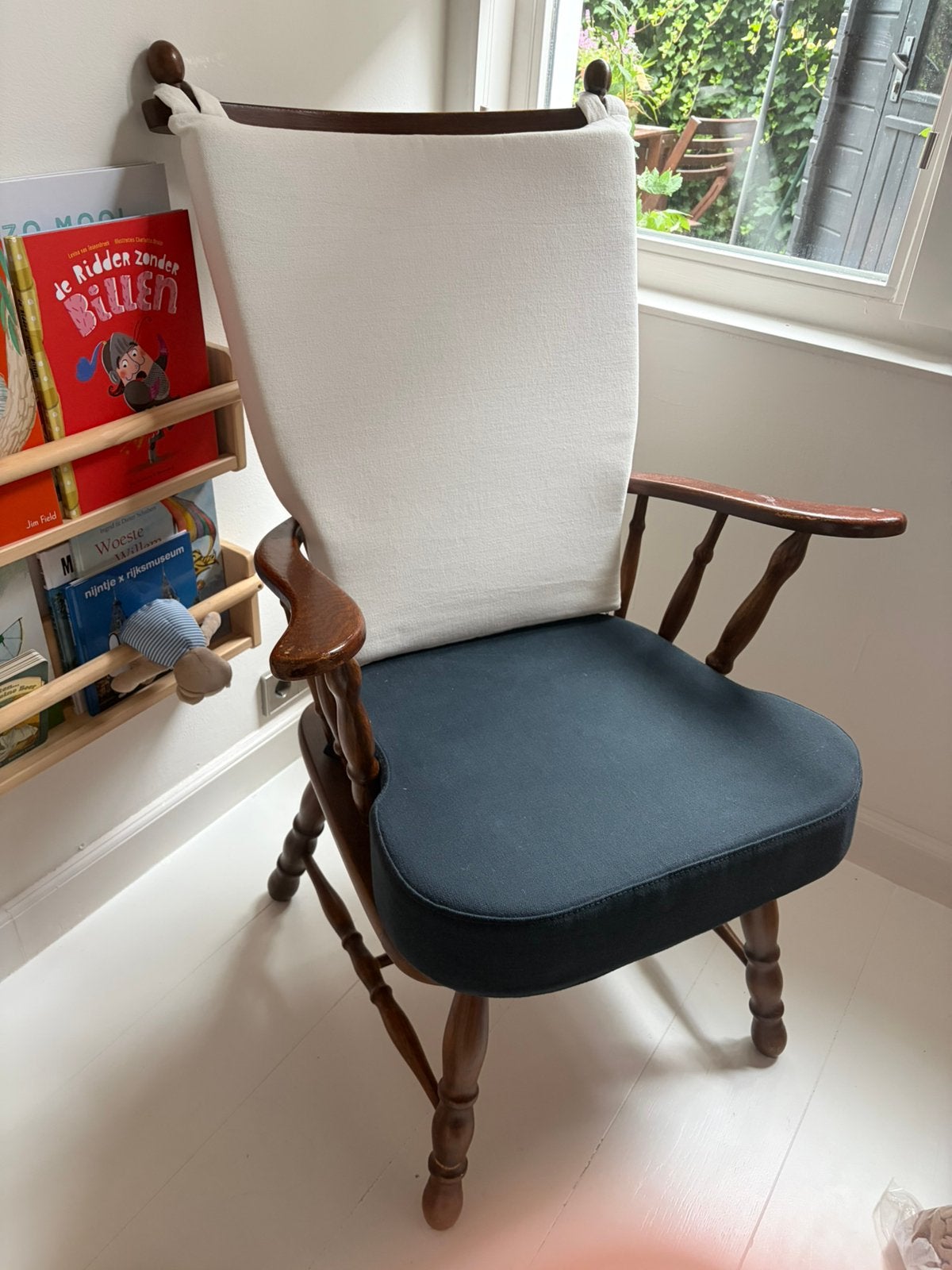 Houten klassieke leunstoel, Ophalen