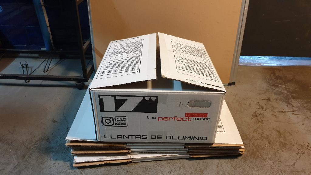 0,95 Cent Nieuwe verhuisdozen verhuisboxen div maten, Ophalen, Doos, 40 tot 60 cm, Opvouwbaar