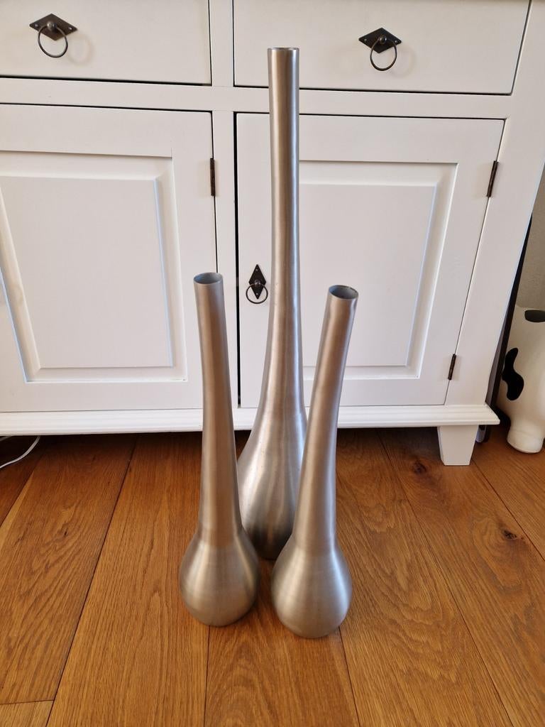 Set van 3 Stalen Vazen - 50 cm en 70 cm hoog, Ophalen, Overige materialen, Gebruikt, Overige kleuren
