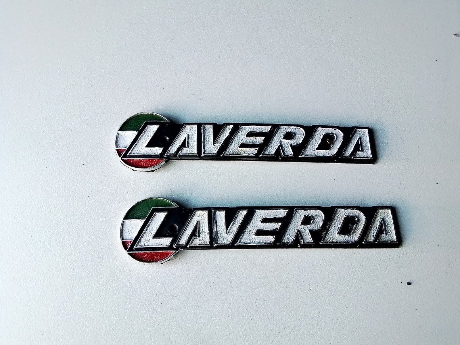 te koop: 2 originele Laverda emblemen, Fietsen en Brommers, Ophalen, Overige merken