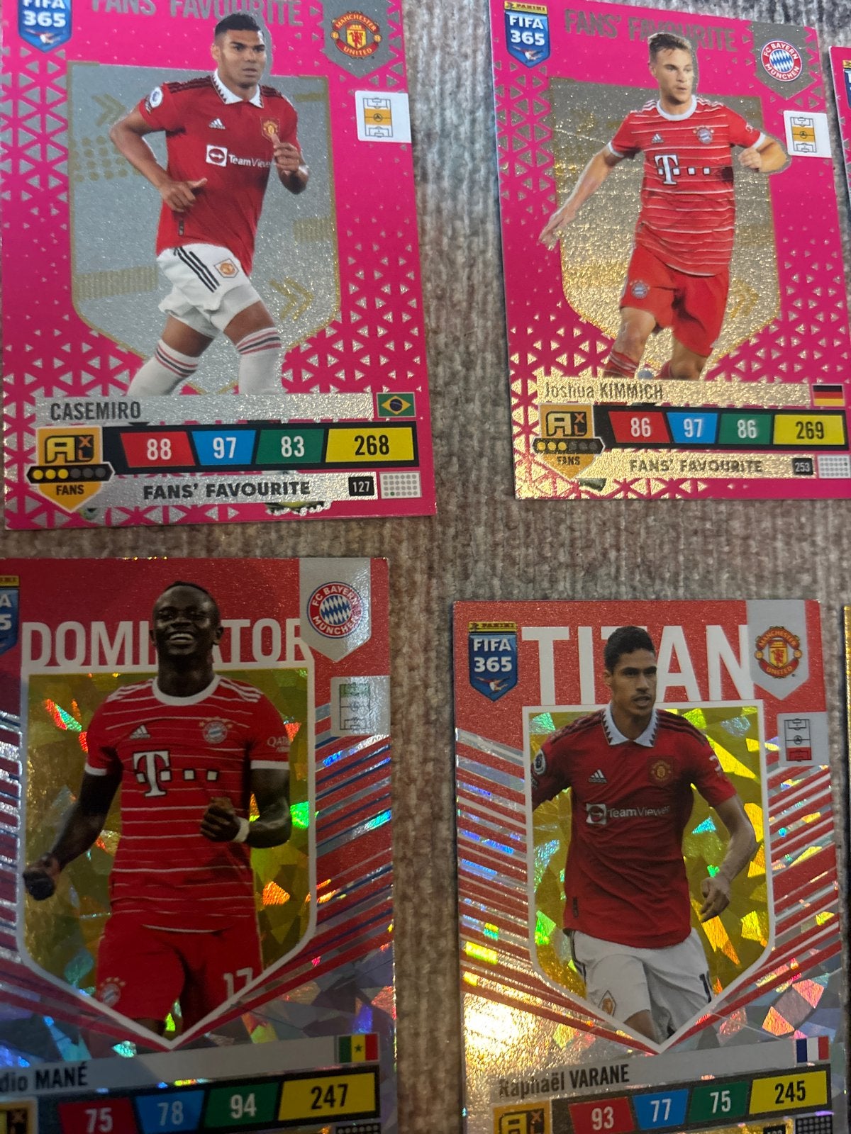 Diverse FIFA 365 Voetbalplaatjes - Fans' Favourite, Club, Ophalen, Gebruikt, Buitenlandse clubs, Spelerskaart