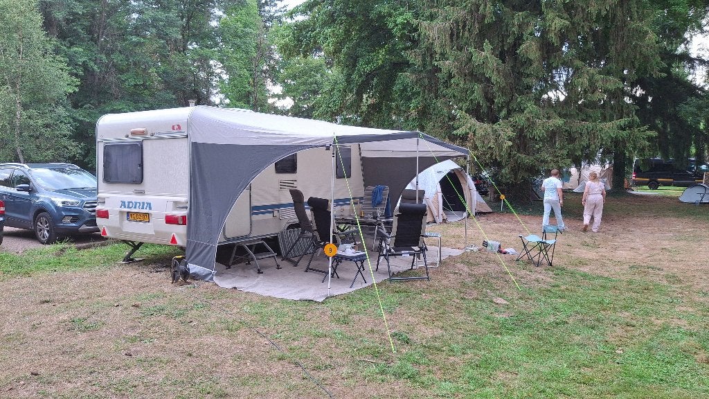 Adria Unica 432PX met mover uit 2002, Frans bed, Treinzit, 750 - 1000 kg, Particulier