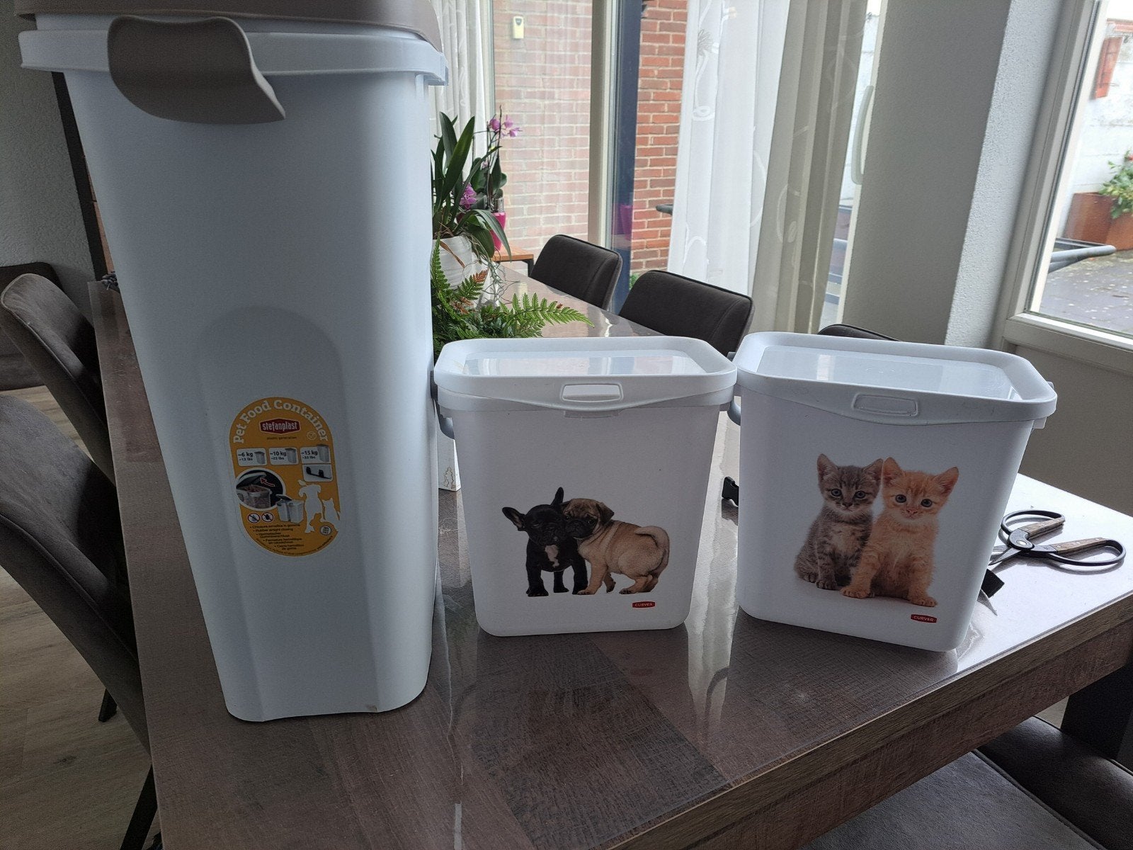 voerbakken, Ophalen, Zo goed als nieuw