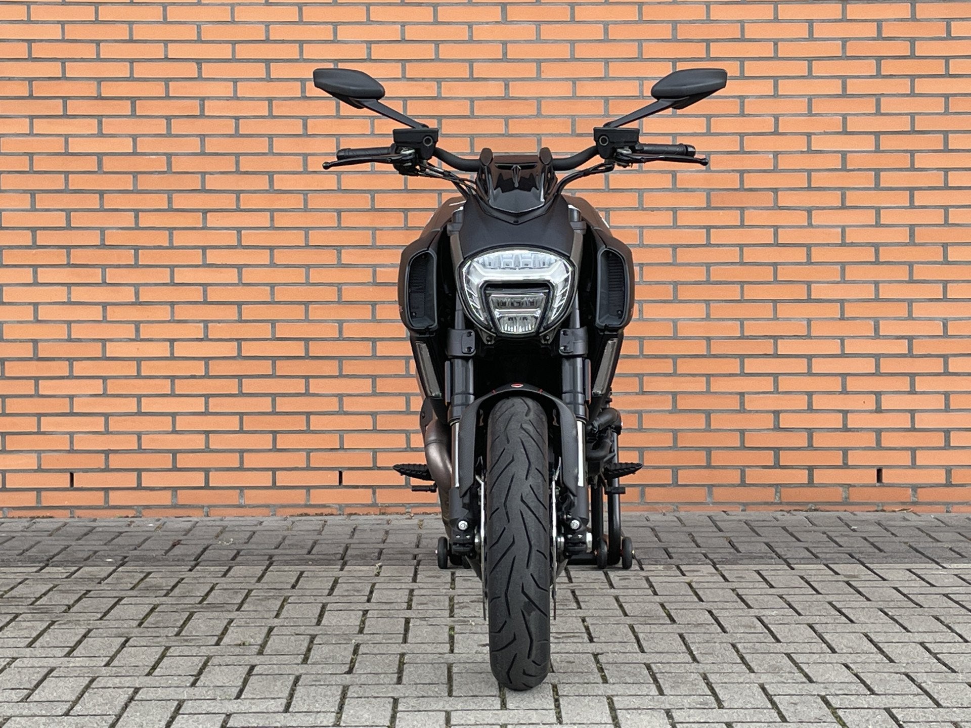 Ducati Diavel Carbon | Uniek | Marchesini-wielen | Powercrui, 1198 cc, ABS, Meer dan 35 kW, Overig