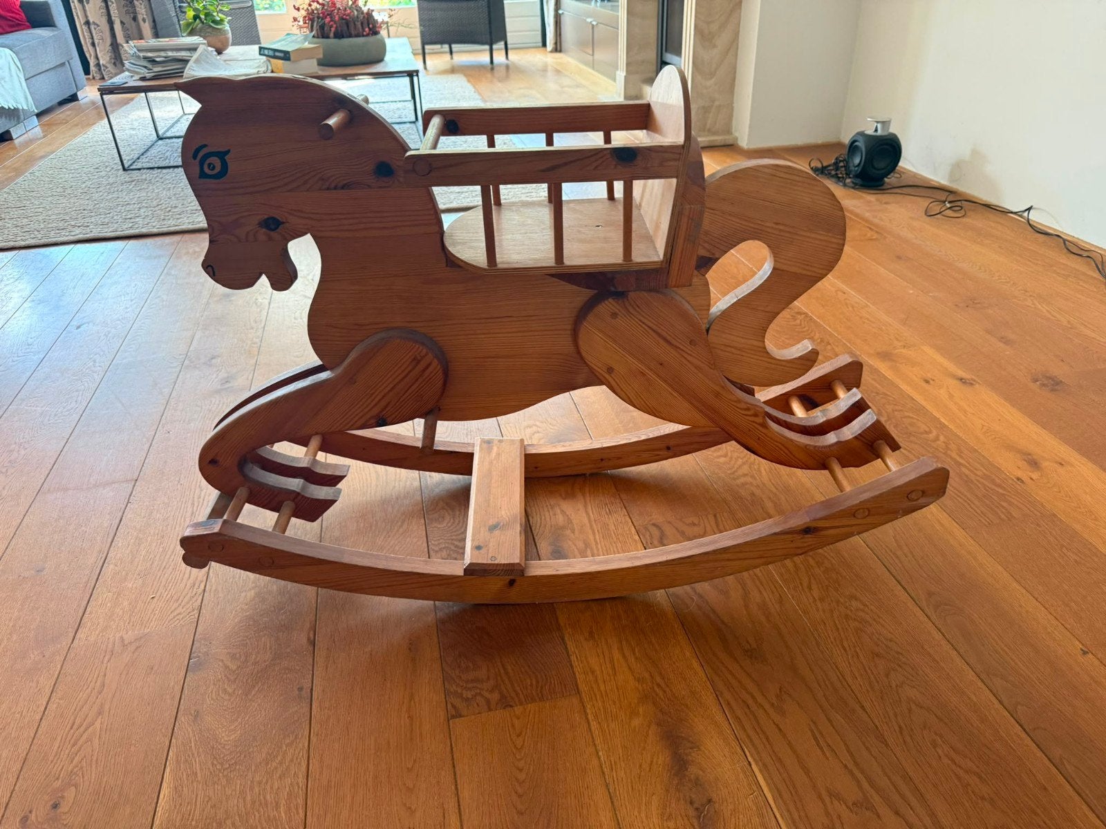 houten hobbelpaard voor peuter., Ophalen