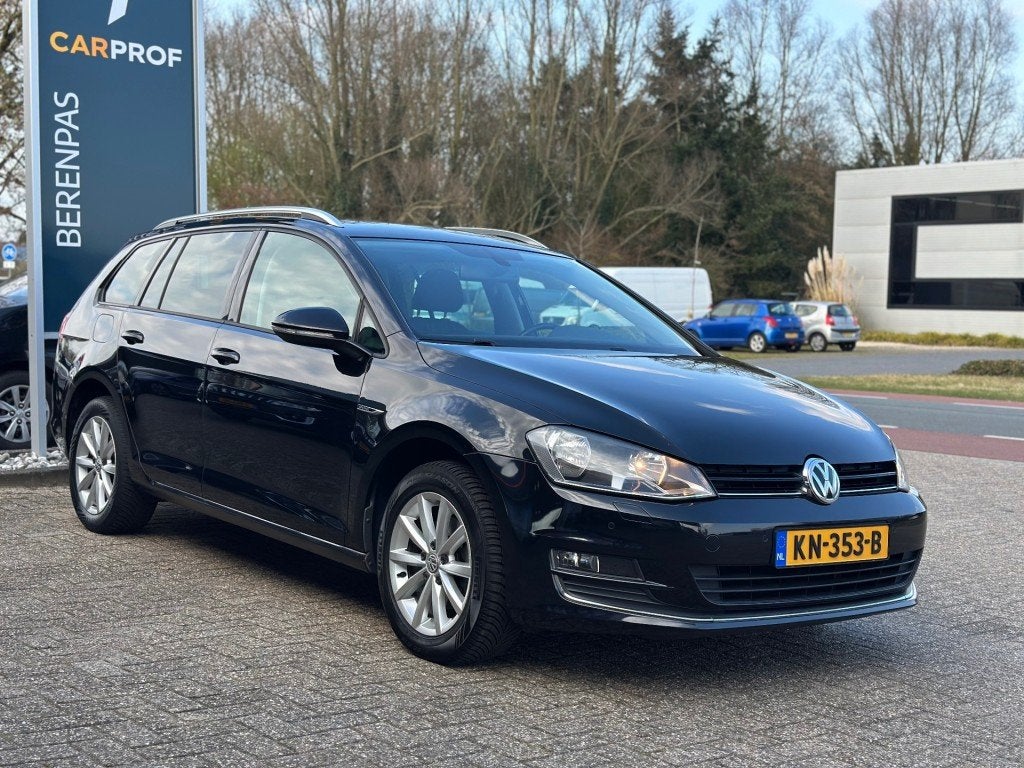 Volkswagen GOLF 1.2 TSI Variant Business Connect Automaat '', Auto's, Gebruikt, Euro 6, 4 cilinders, Met garantie (alle)
