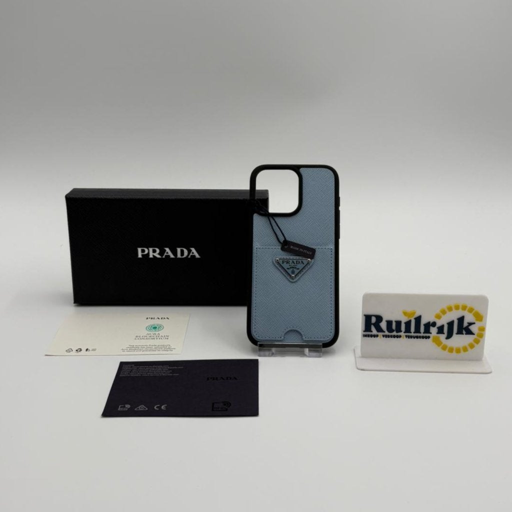 PRADA Cover Apple iPhone 15 Pro Max - Nieuw origineel, Prada, Nieuw, Support@prada.com, Prada S.p.A., 1 Via A. Manzoni, 
20121 Milan
Italy