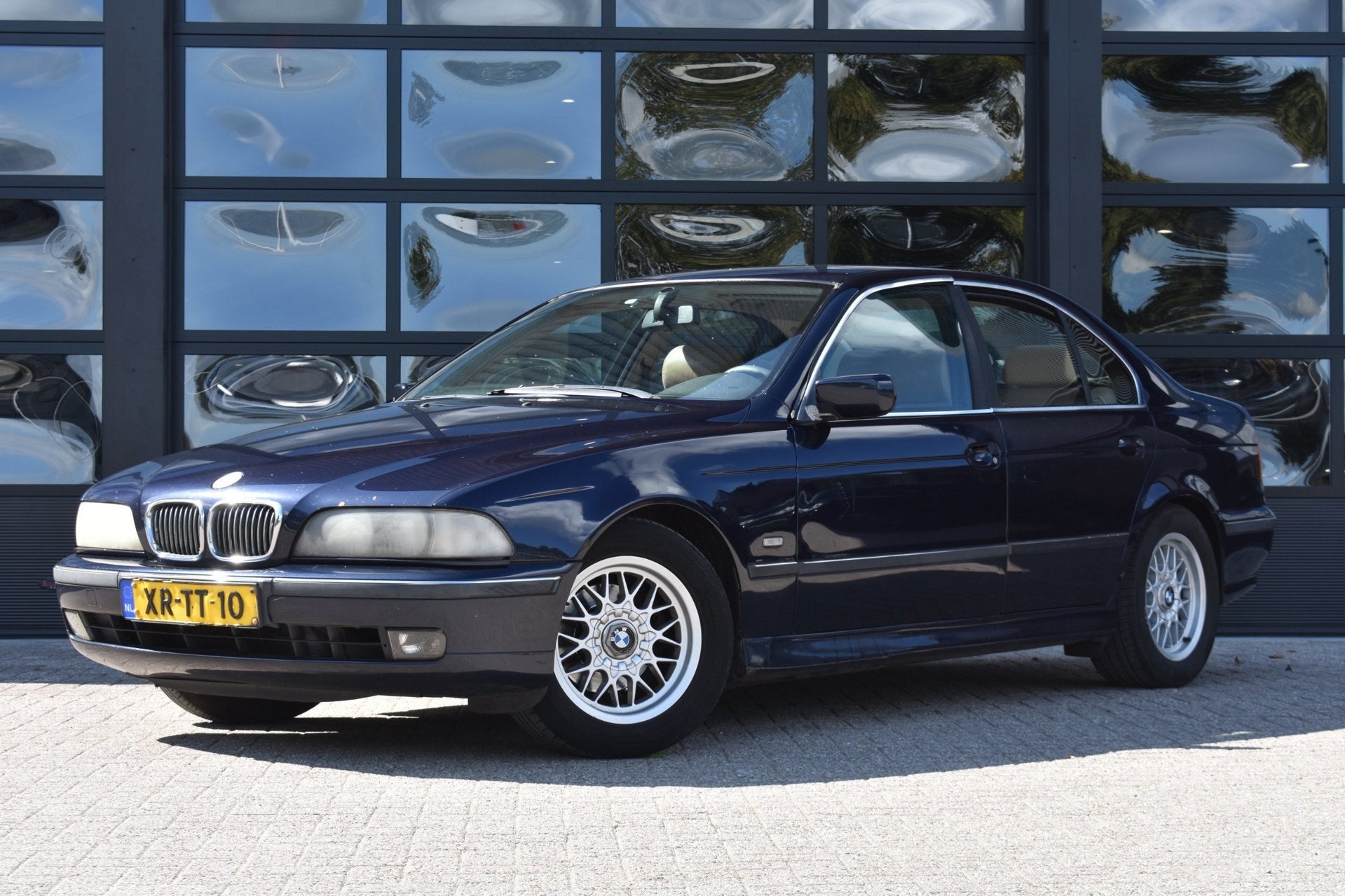 BMW 5-serie 523i Executive '99 APK 10-2027!, Euro 2, Achterwielaandrijving, Beige, 2494 cc