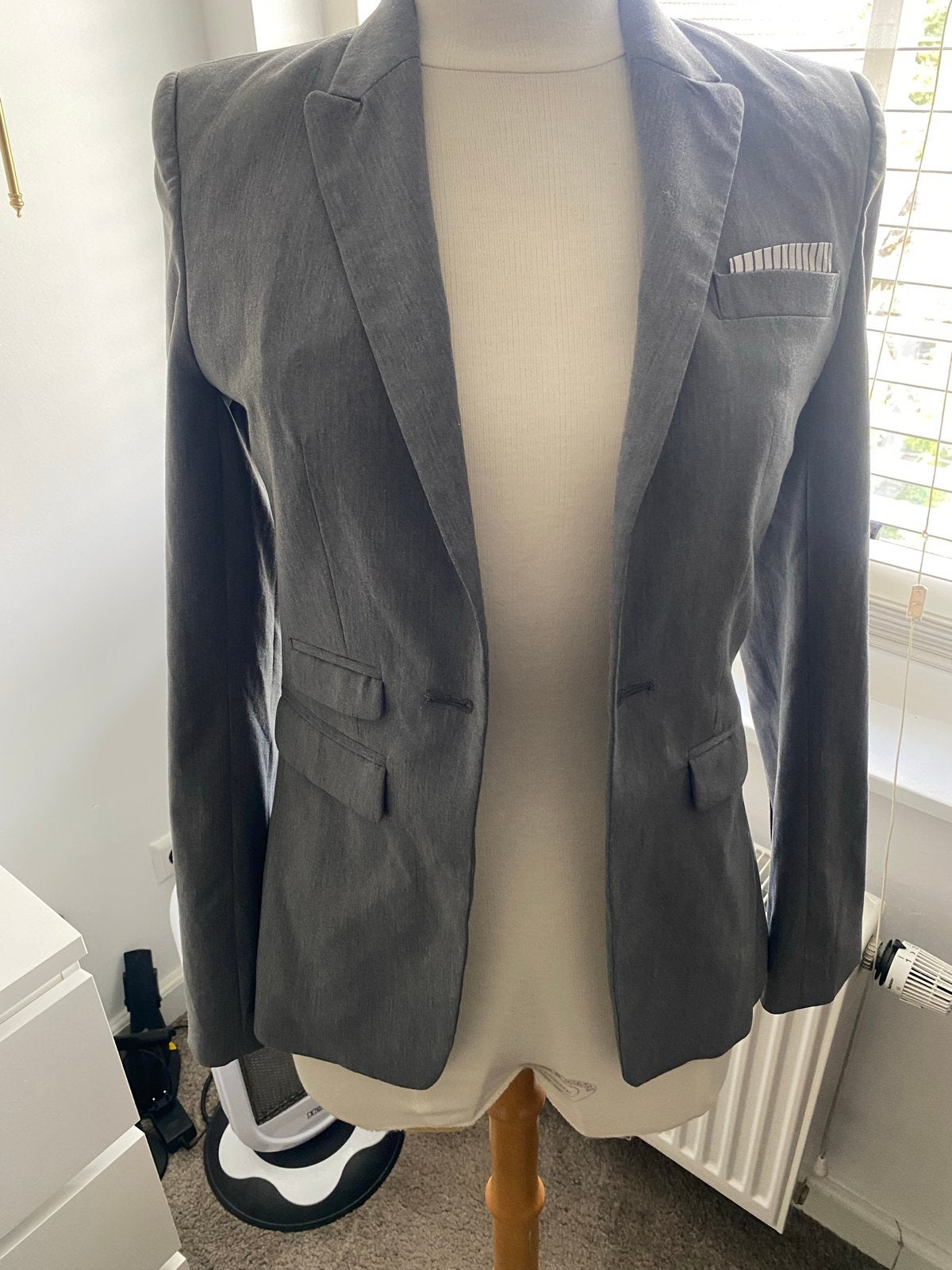 Guess by Marciano Jasje Grijs Maat S, Ophalen of Verzenden, Zo goed als nieuw, Jasje, Maat 36 (S)