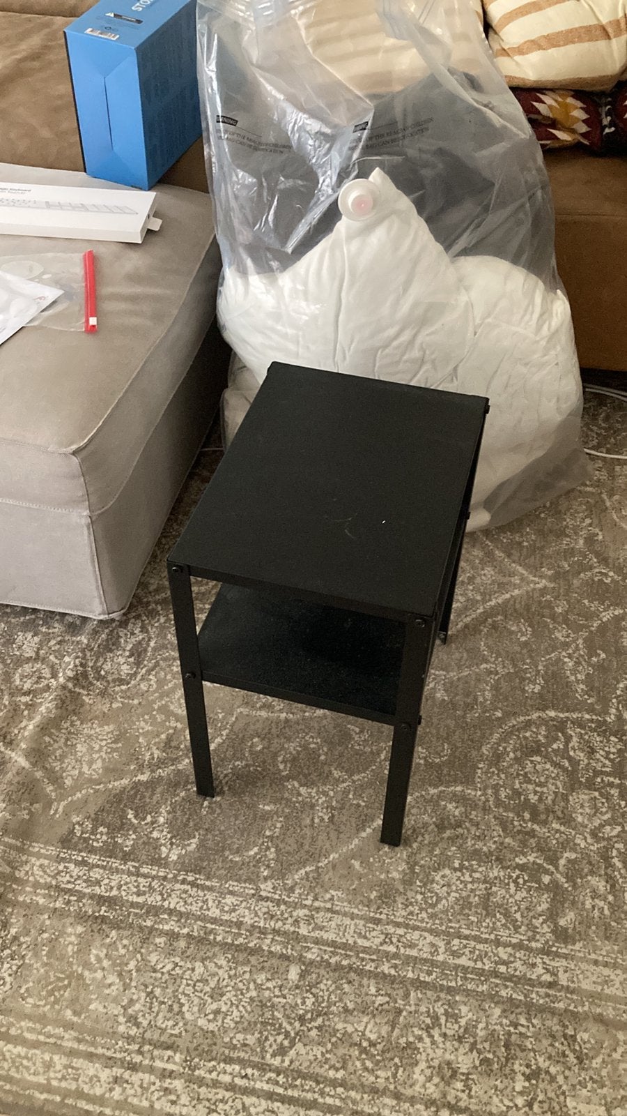 IKEA KNARREVIK side table / bedside table | black, Ophalen of Verzenden, Zo goed als nieuw, Minder dan 45 cm