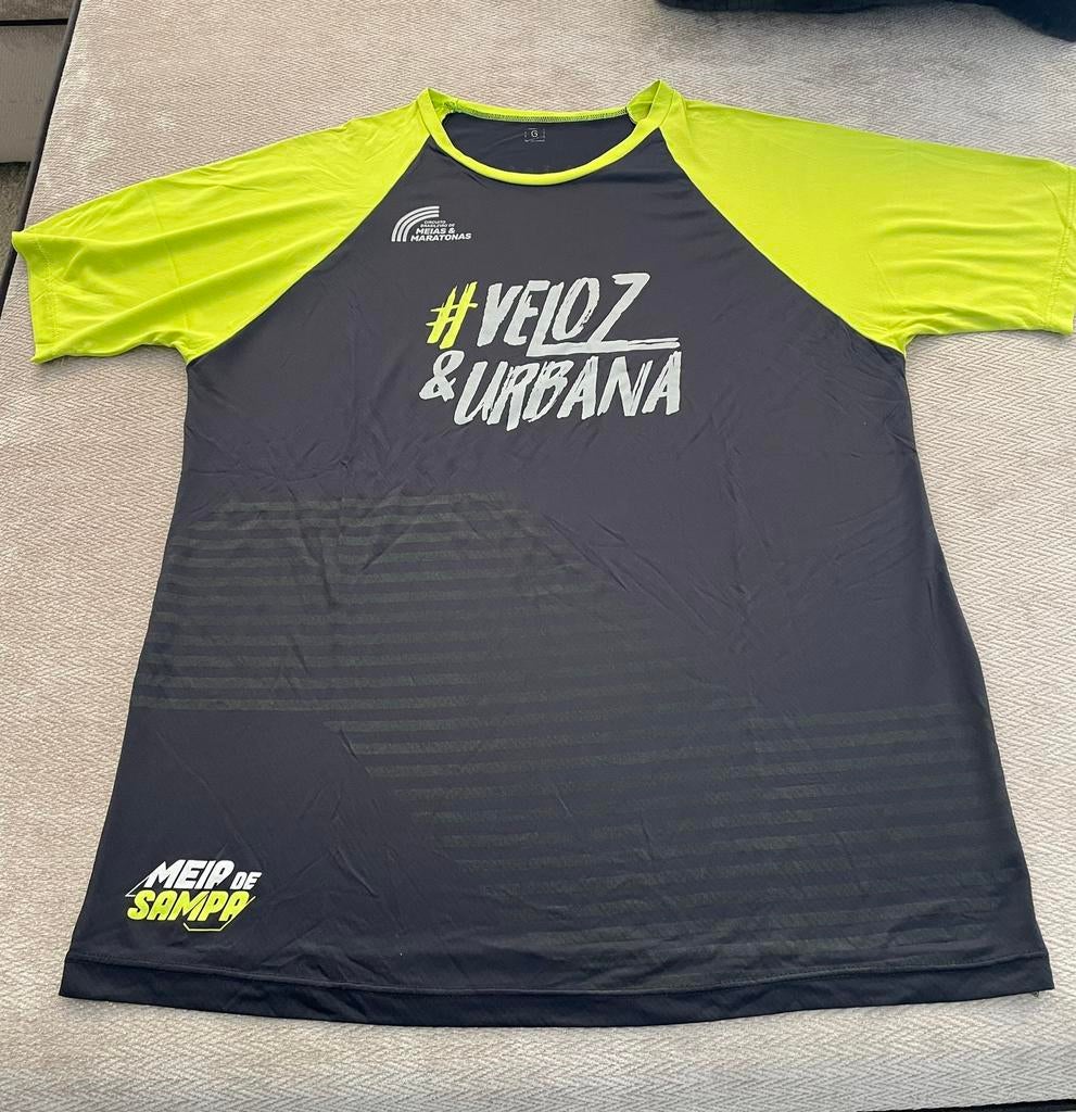 Veloz Urbana marathon shirt Brazilië maat M, Ophalen of Verzenden, Zo goed als nieuw, Voetbal