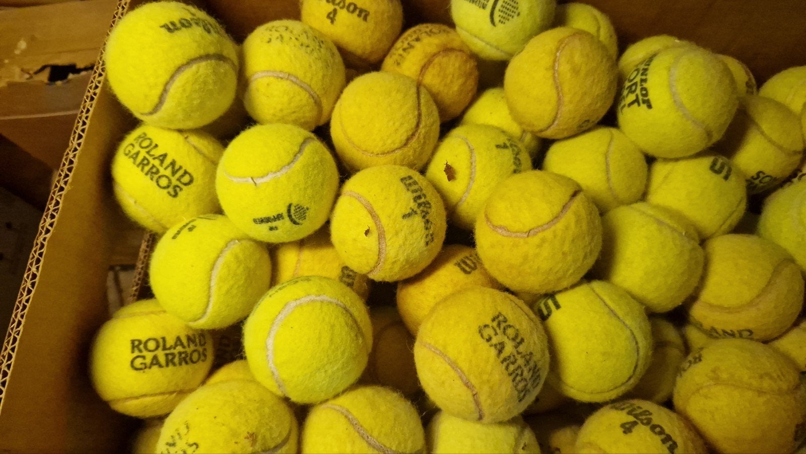Grote partij gebruikte tennisballen., Ophalen of Verzenden, Gebruikt, Ballen, Wilson
