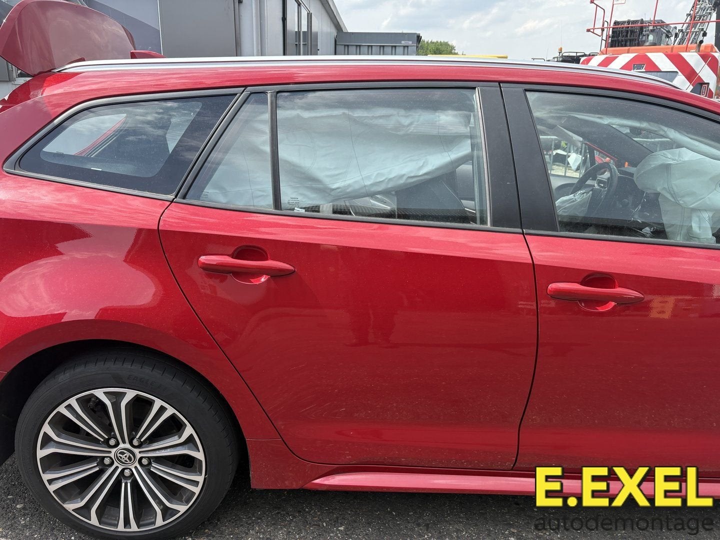Deur Rechts achter Toyota Corolla Touring (E21/EH1) vanaf 19, Gebruikt, -, Deur, Achter