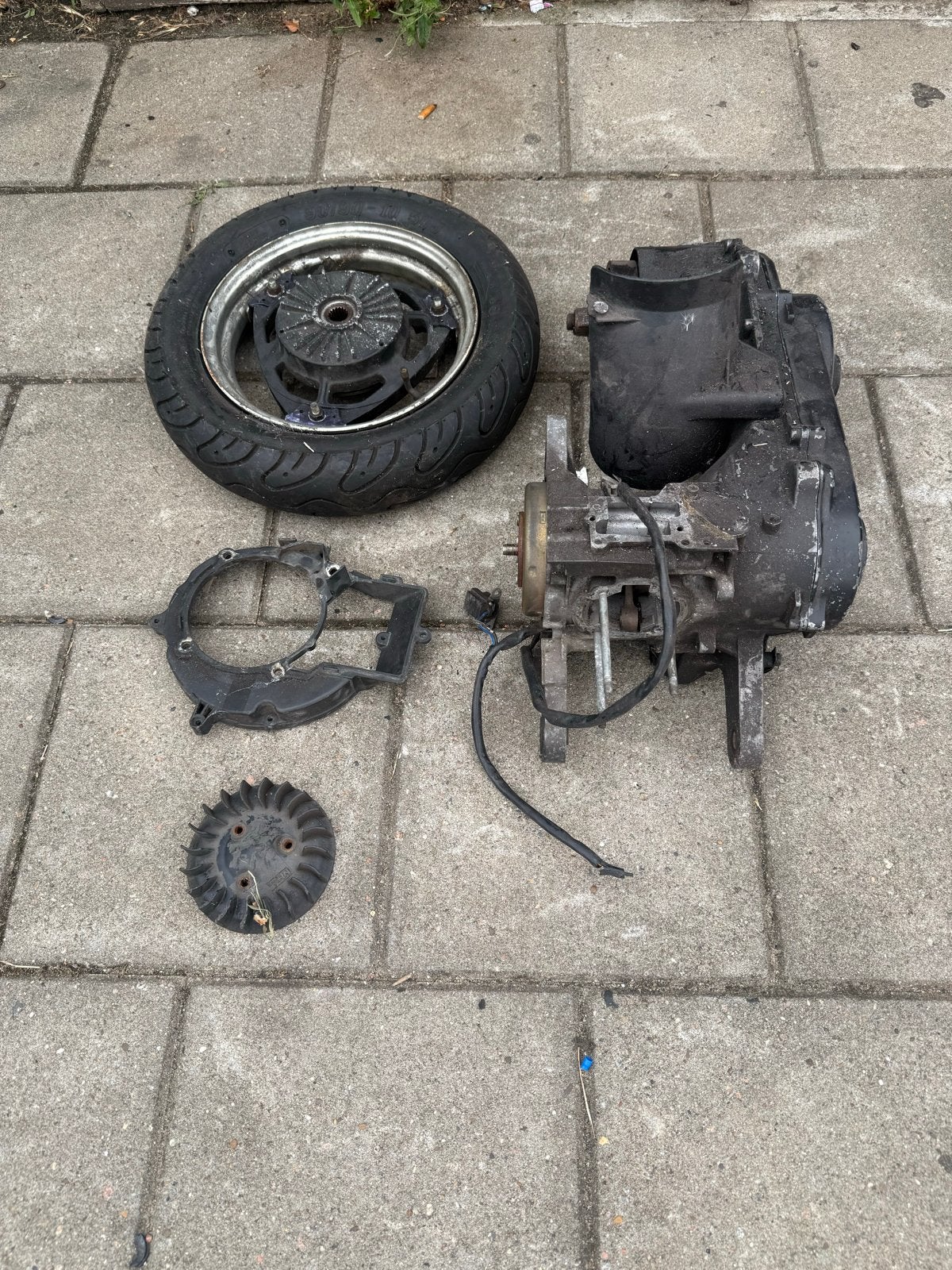 TGB 2-takt motorblok (type 104 volgens) - Incompleet, Fietsen en Brommers, Brommeronderdelen | Scooters, Ophalen, Gebruikt, Blok