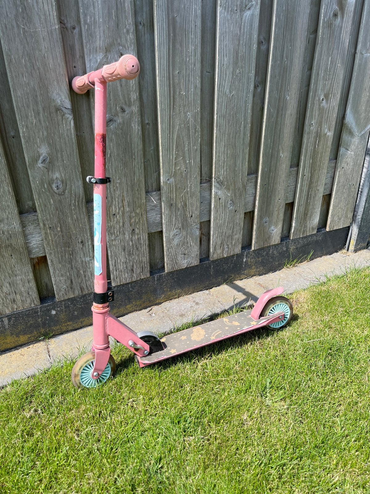 Roze step inklapbaar voor kinderen 3 / 4jaar  - Gebruikt, Ophalen of Verzenden, Gebruikt, Gewone step