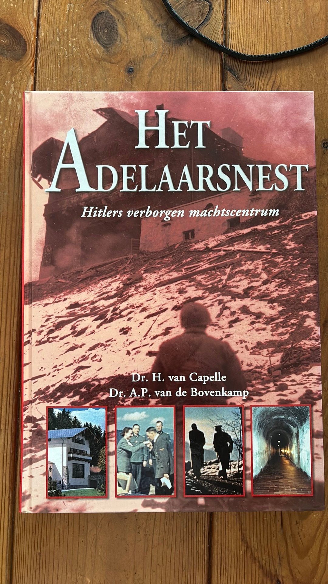 Het Adelaarsnest, Ophalen of Verzenden, Zo goed als nieuw, Overige onderwerpen