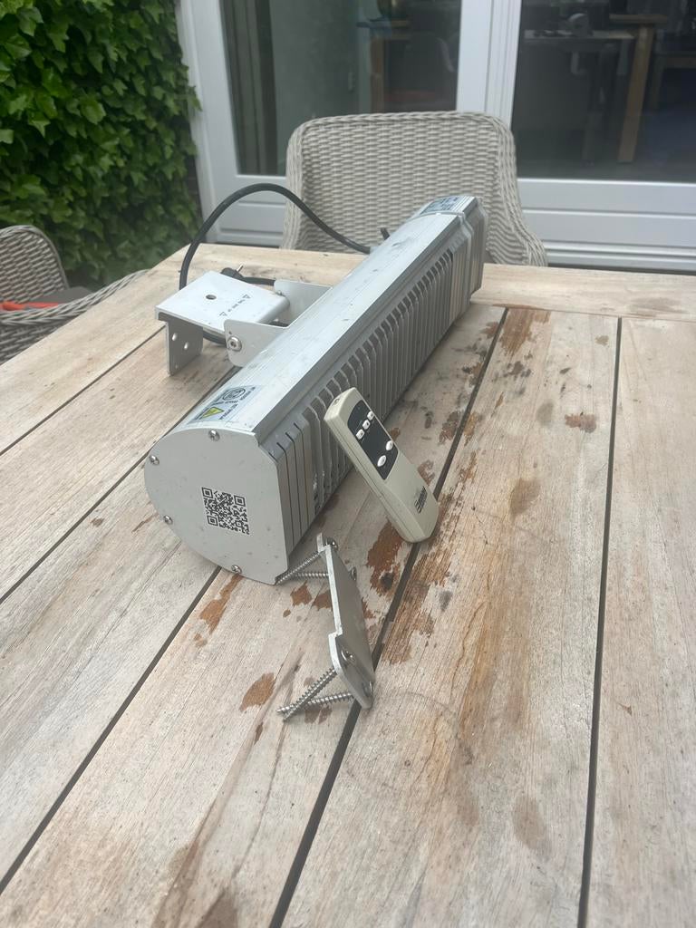 Eurom Golden 2000 Amber Smart Terrasverwarmer, Ophalen of Verzenden, Zo goed als nieuw, Elektrisch, Wand