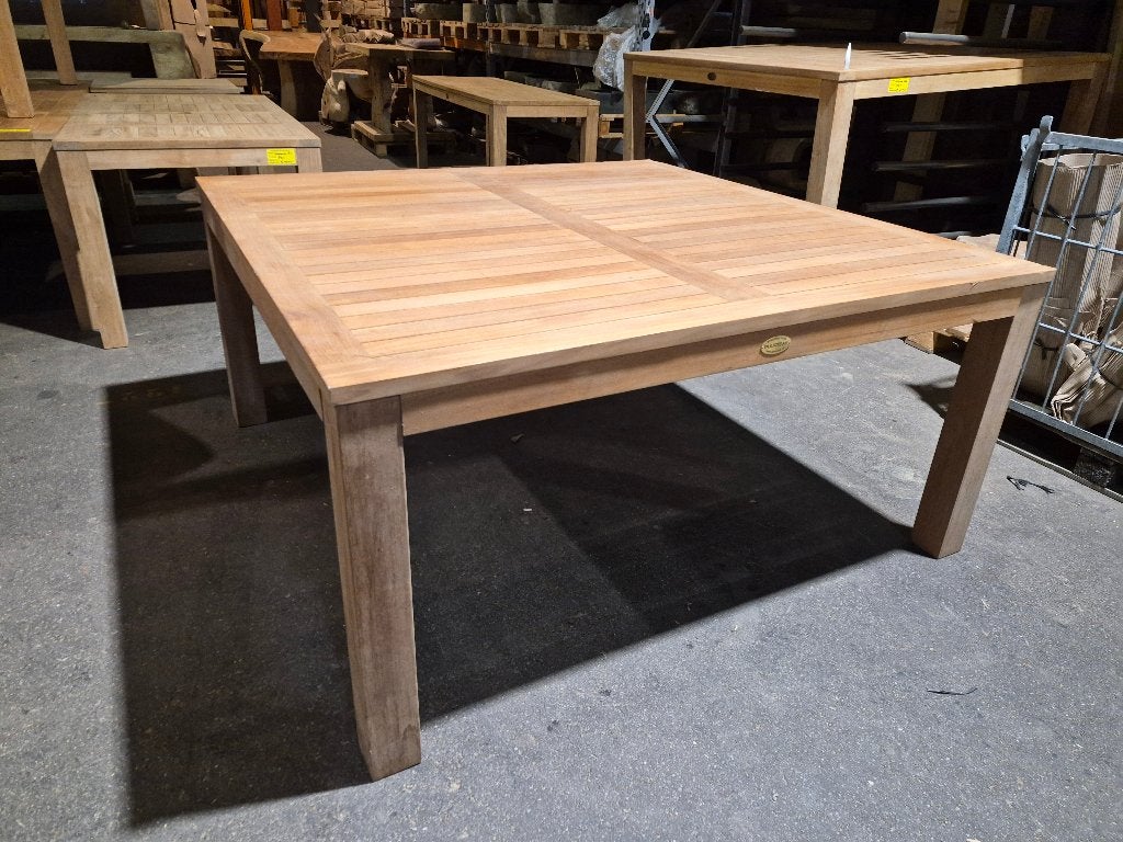 8 persoons Teak tuintafel | Vierkant | 160x160cm |