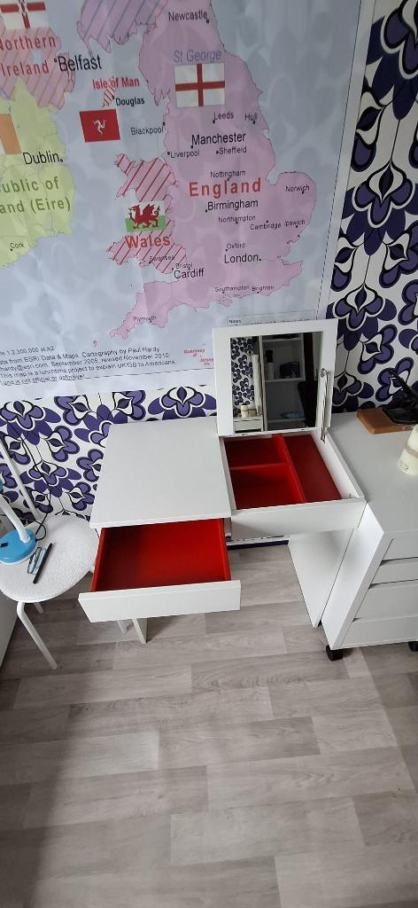 kaptafel met spiegel – nette staat, Ophalen, 50 tot 100 cm, Zo goed als nieuw, Minder dan 100 cm