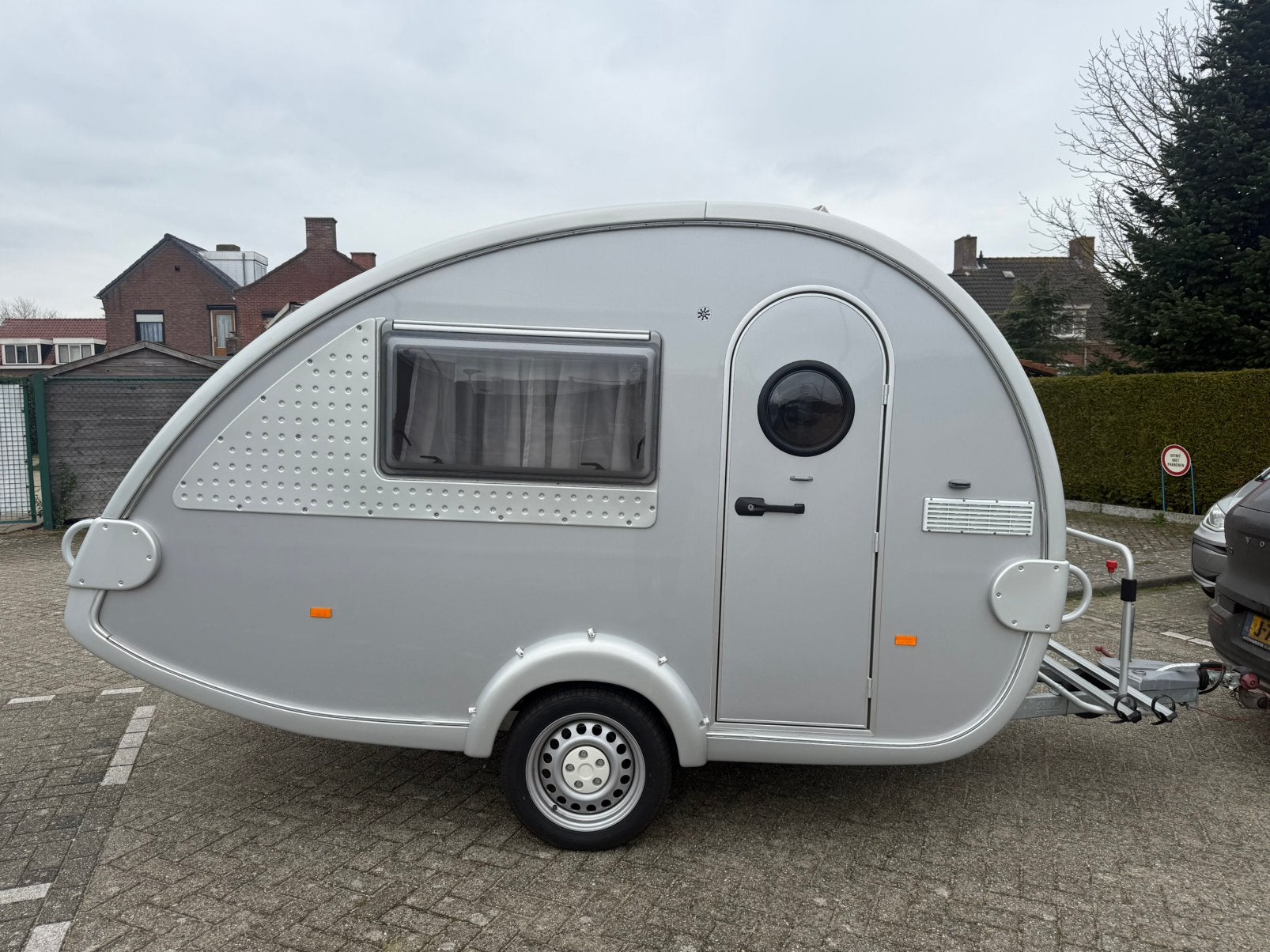 Prachtige caravan T@b320 Cult edition 1000 kg as, Caravans en Kamperen, Luifel, Dwars-stapelbed, Rondzit, Tot en met 2