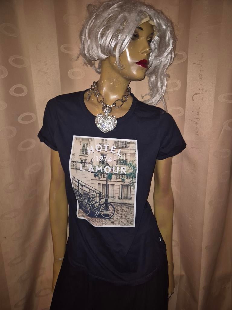 Zwart T-shirt met print "Hotel L'Amour" bien bleu mt 38, Maat 38/40 (M), Ophalen of Verzenden, Zo goed als nieuw, Korte mouw