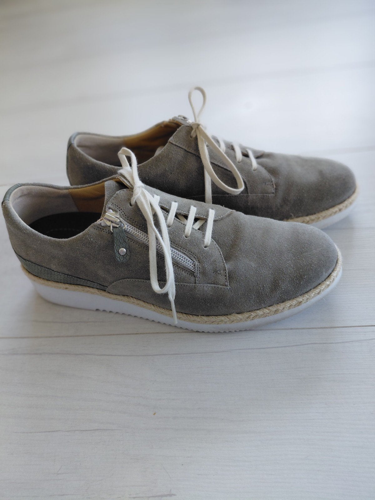 Z.G.A.N Durea lichtgroene suède schoenen, Mt 7 H (40.5), Durea, Schoenen met lage hakken, Ophalen of Verzenden, Zo goed als nieuw