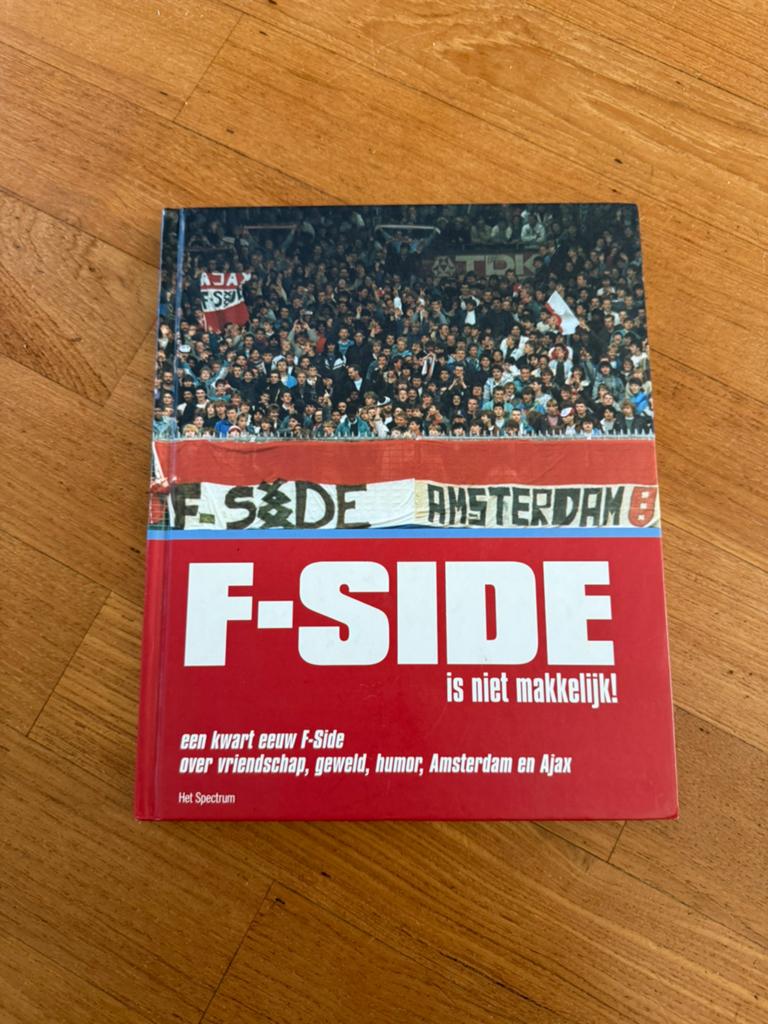 Ajax f-side is niet mskkelijk boek, Ophalen of Verzenden, Zo goed als nieuw, Ajax, Boek of Tijdschrift