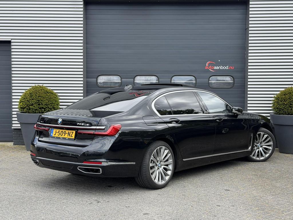 BMW 7-serie 745Le xDrive High Executive | TV Schermen | Pano, Auto's, BMW, Gebruikt, Euro 6, 394 pk, Zwart