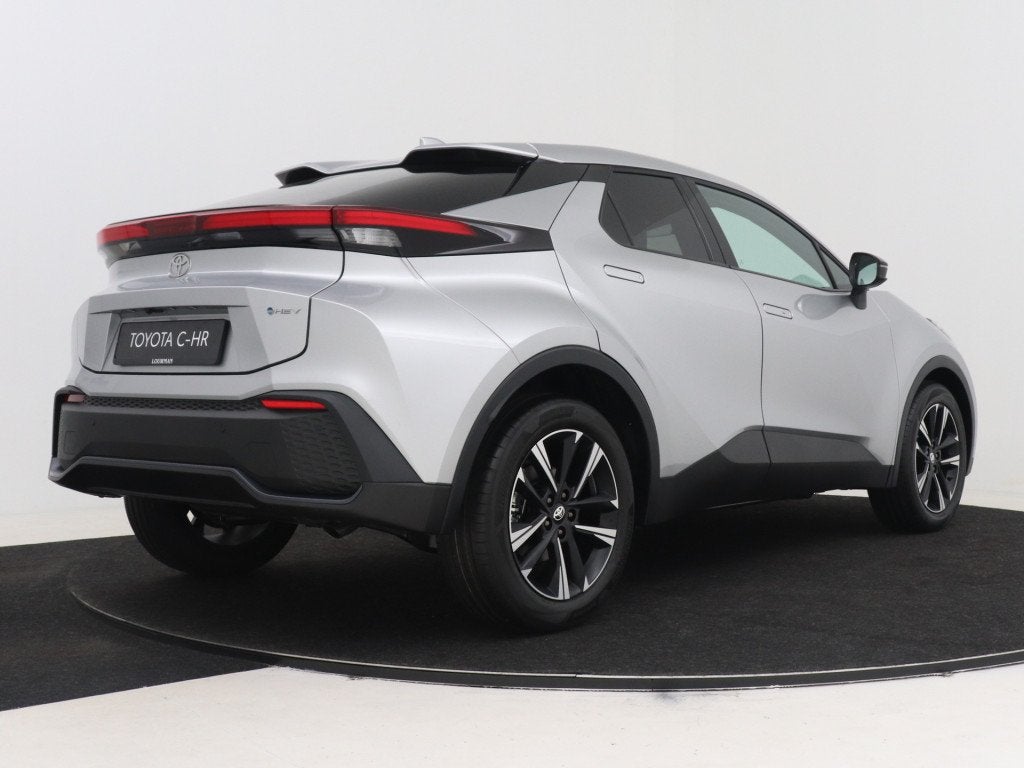 Toyota C-HR 1.8 Hybrid 140 Dynamic *NIEUW* (bj 2026), Auto's, 12 maanden, Stof, 4 cilinders, Bedrijf