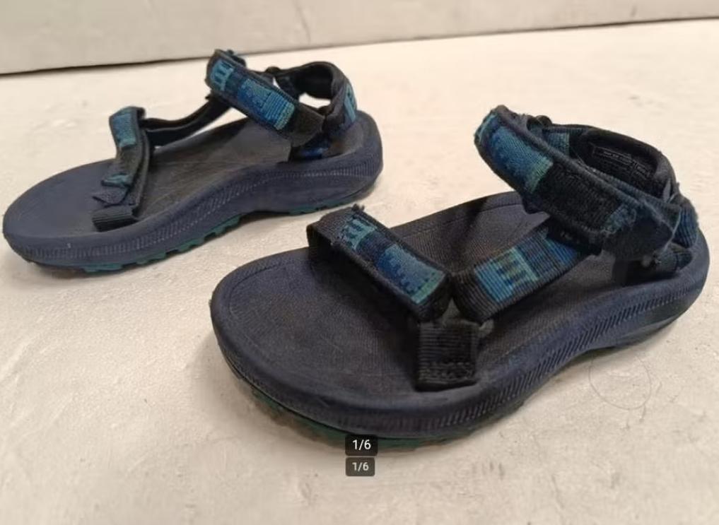 Teva sandalen maat 26 (16cm), Kinderen en Baby's, Kinderkleding | Schoenen en Sokken, Gebruikt, Jongen of Meisje, Overige typen