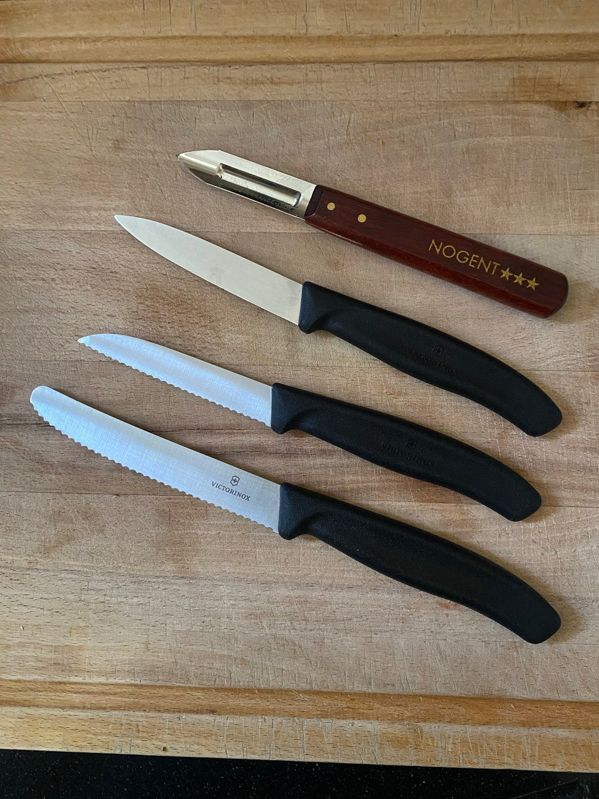 Victorinox messen set en Nogent dunschiller, Huis en Inrichting, Keuken | Keukenbenodigdheden, Overige typen, Ophalen of Verzenden