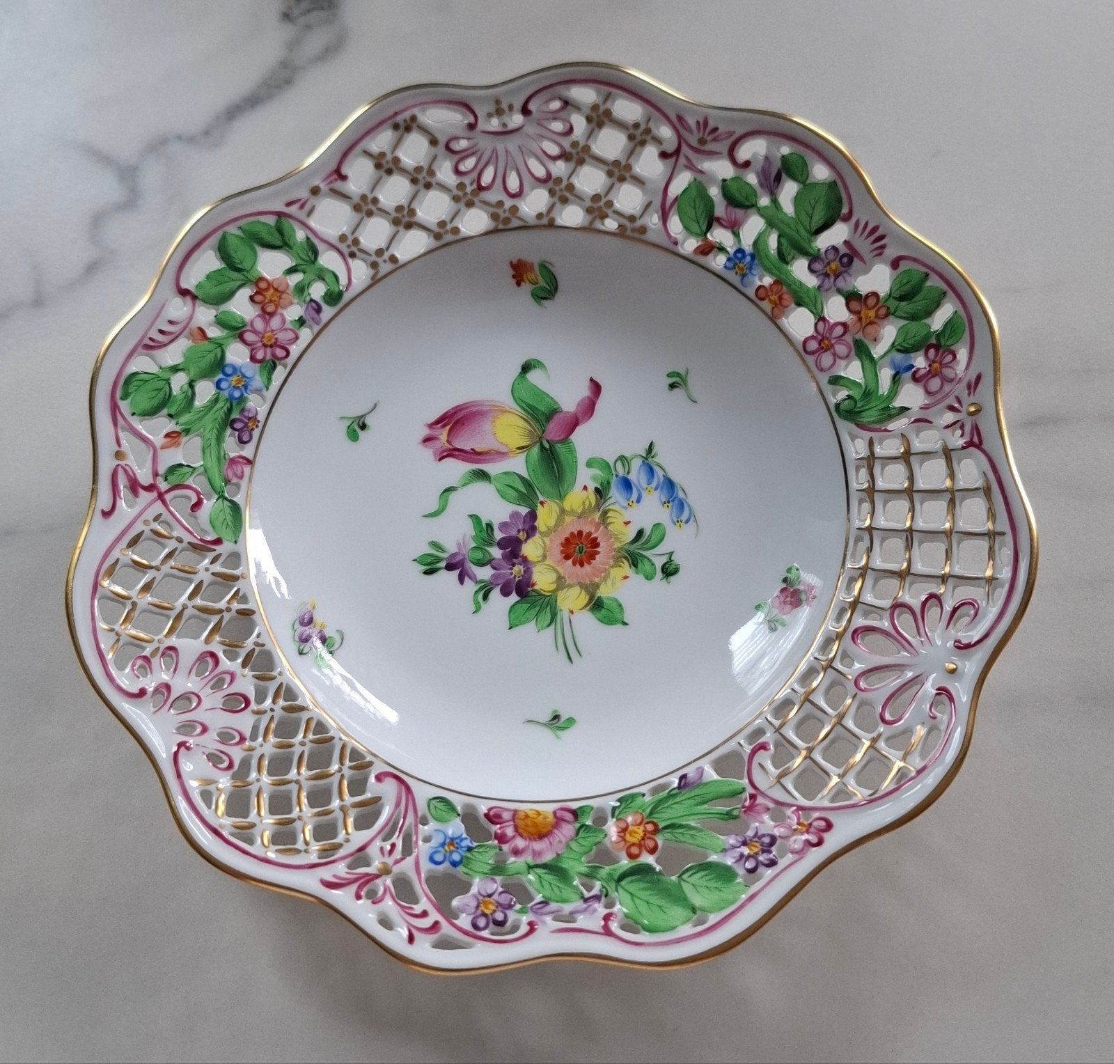 Herend sierbordje, gekleurde bloemen, Ophalen of Verzenden