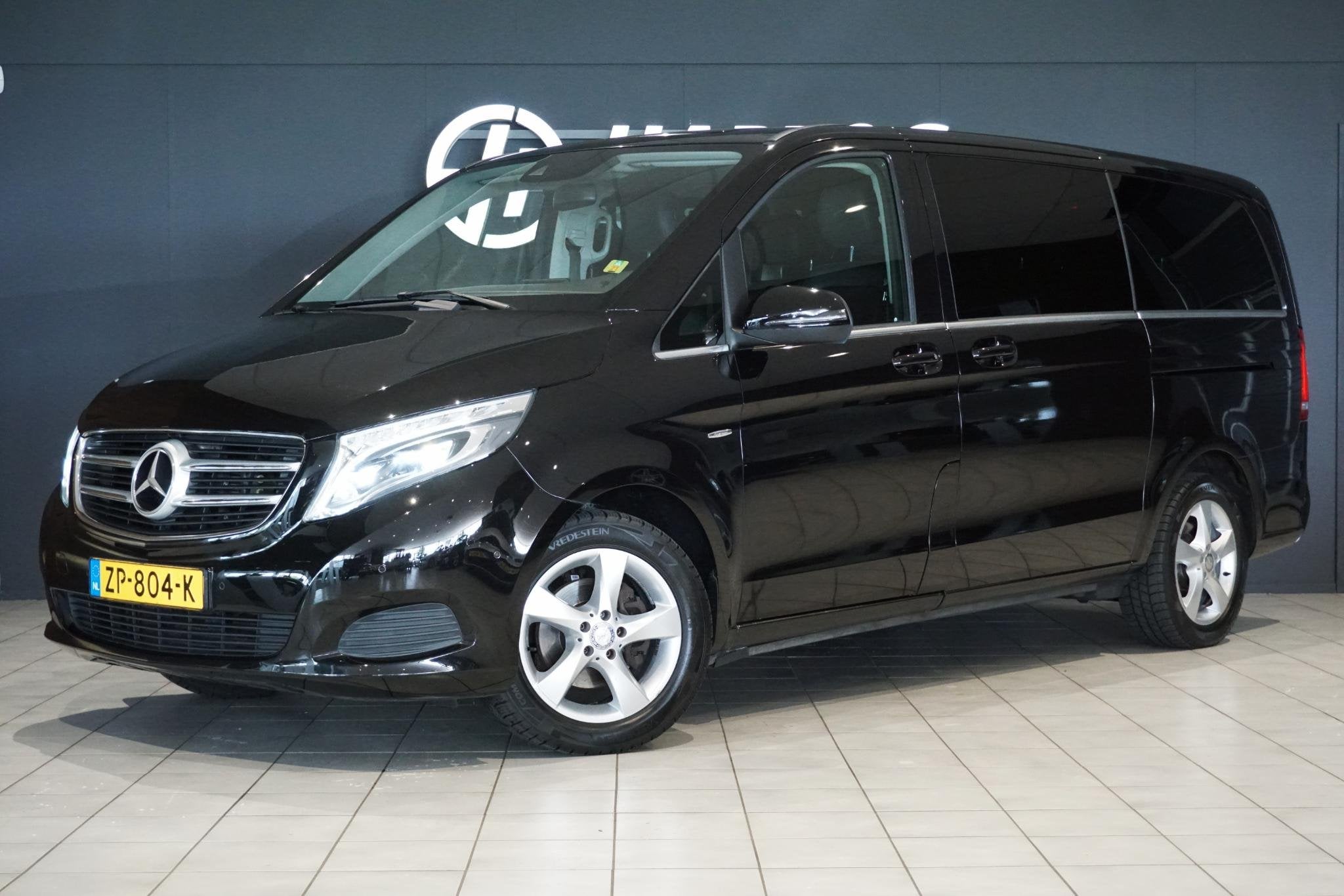 Mercedes-Benz V-klasse 220d Lang Avantgarde 8 pers + CAMERA, Auto's, Automaat, Gebruikt, 2000 kg, 255 €/maand