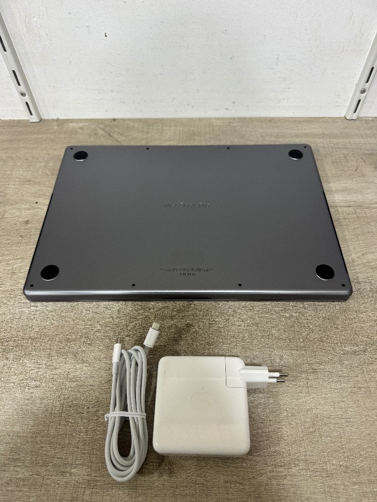 Macbook Pro 16" 2021 M1 Pro 16GB 1TB SpaceGray Garantie, MacBook Pro, 1 TB of meer, 2 tot 3 Ghz, 16 inch
