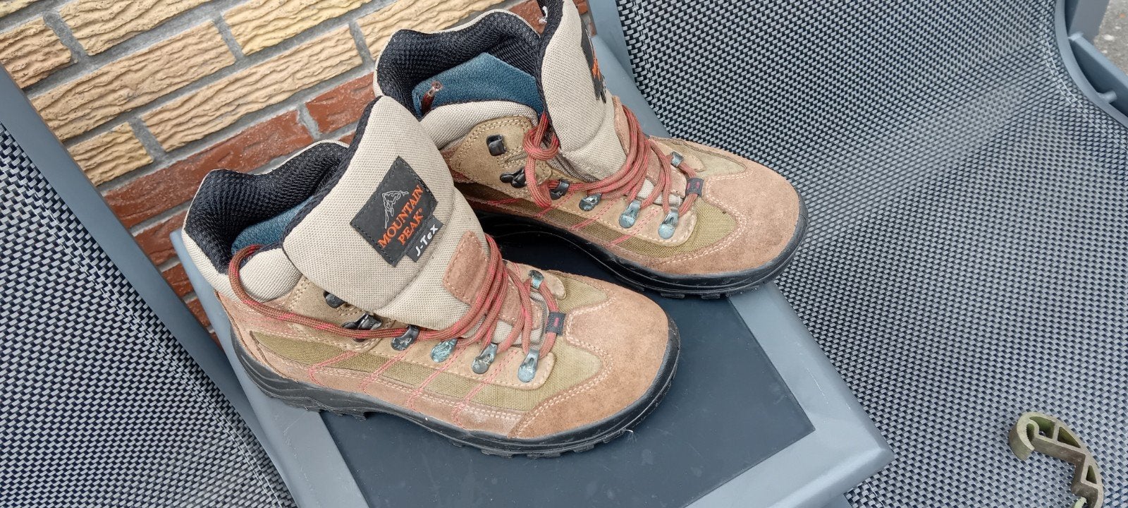Wandelschoenen, Ophalen of Verzenden, Zo goed als nieuw, Schoenen