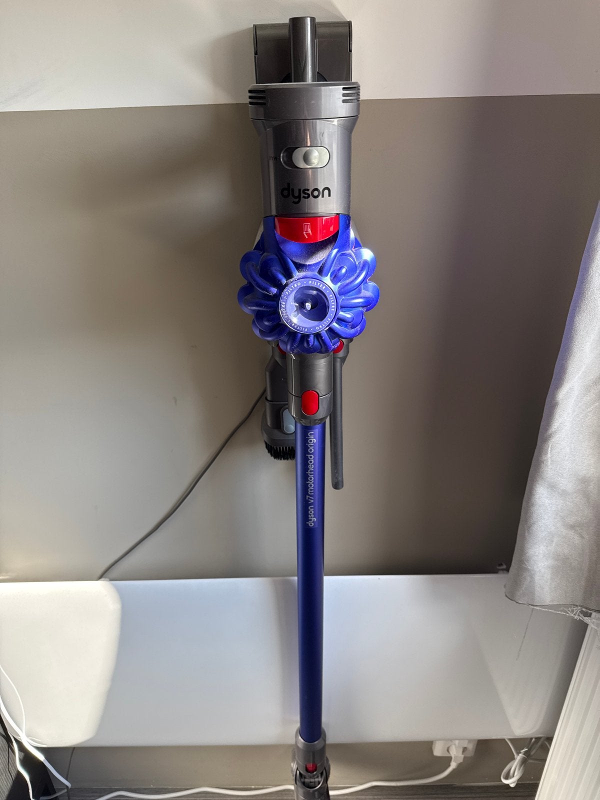 Dyson V7 Motorhead Origin Steelstofzuiger