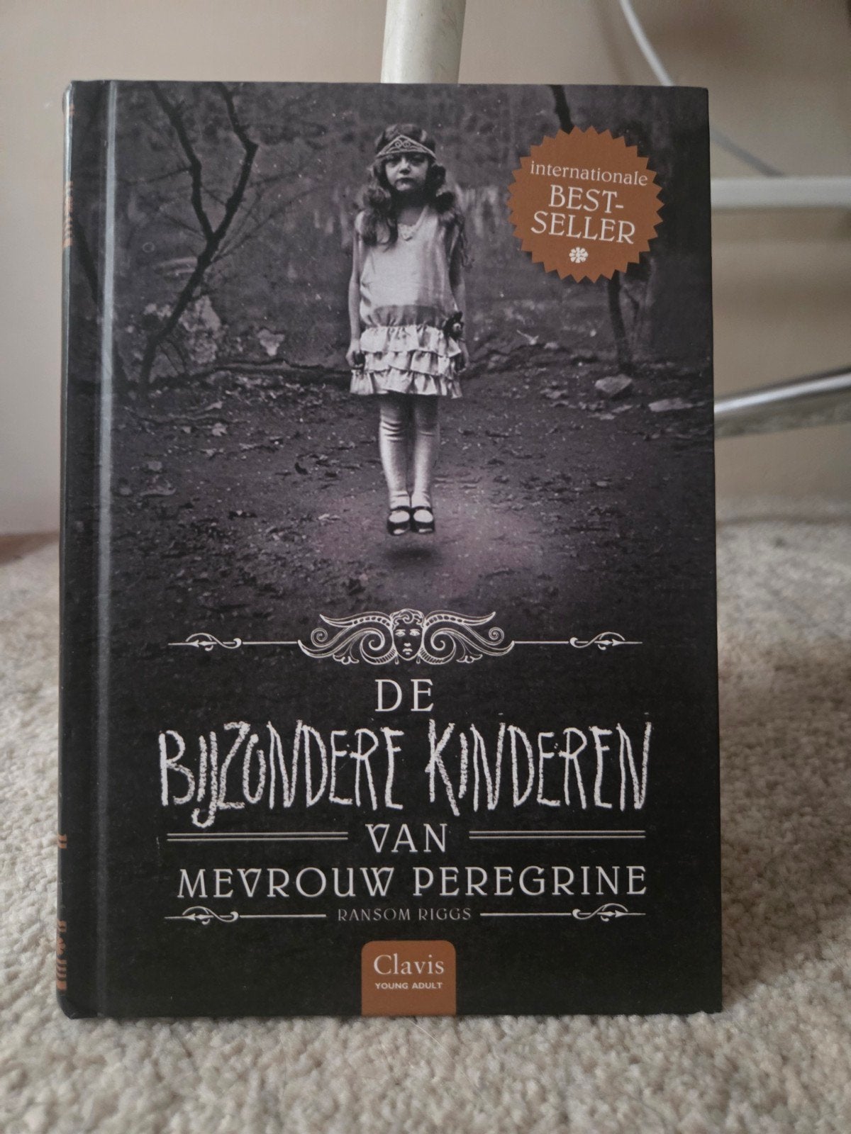 De Bijzondere Kinderen van Mevrouw Peregrine, Ophalen, Zo goed als nieuw
