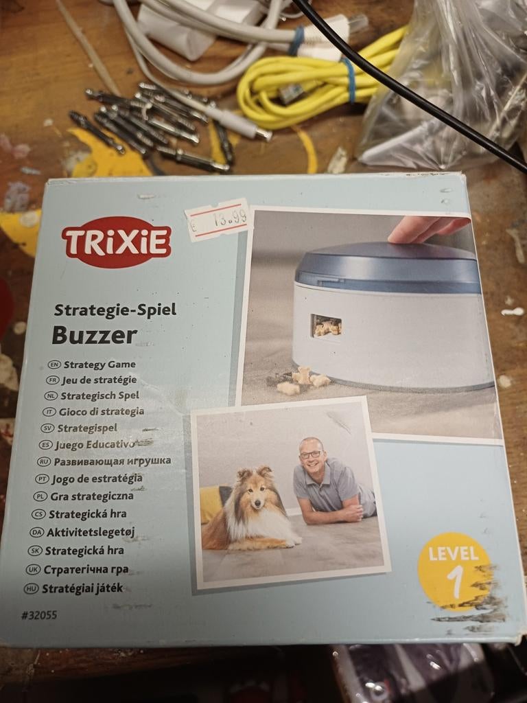 Strategie spel hond, Ophalen of Verzenden, Zo goed als nieuw, Intelligentiespeelgoed
