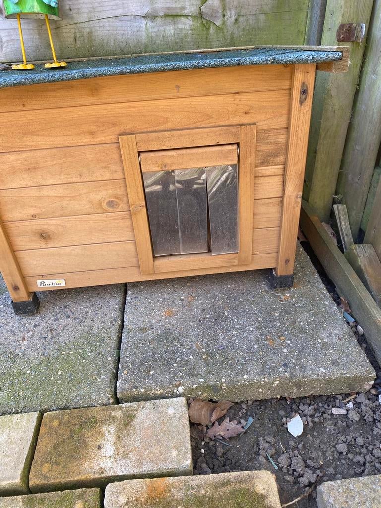 Katten huisje buiten weerbestendig €50, Ophalen, Gebruikt, Minder dan 75 cm, Minder dan 65 cm