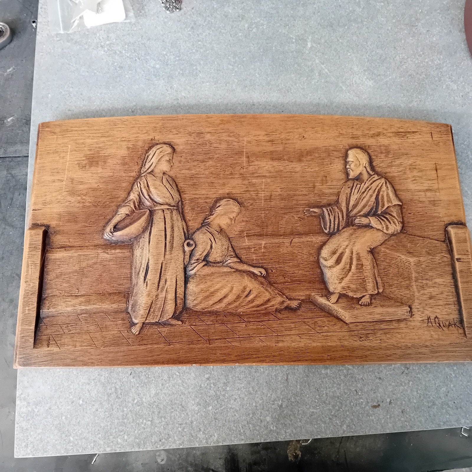 Houten reliëf: Bijbelse scène, handgesneden, Verzenden