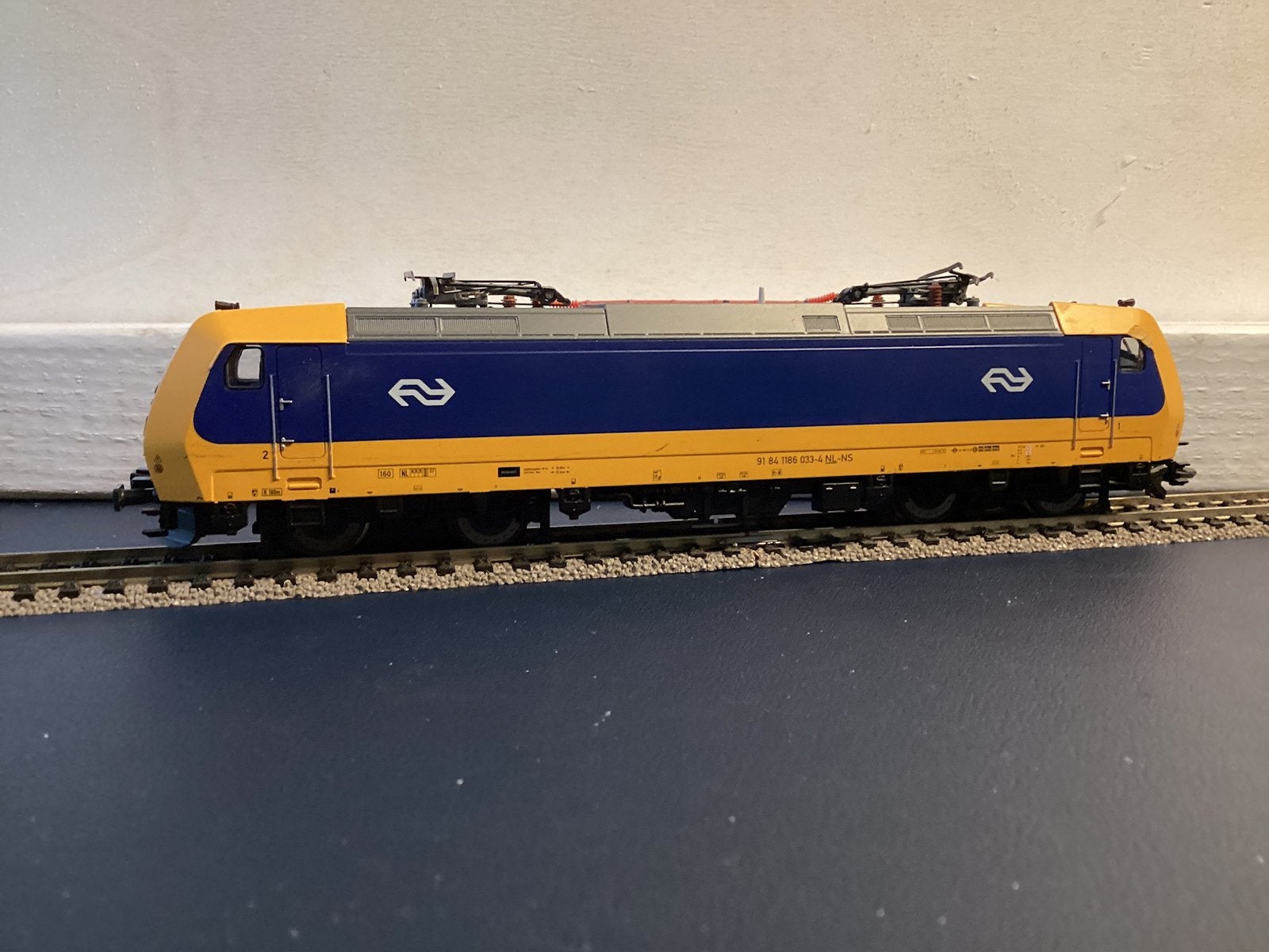 PIKO 59962 NS Traxx H0 E-lok digitaal BR186, Gebruikt, NS, Gelijkstroom, Locomotief