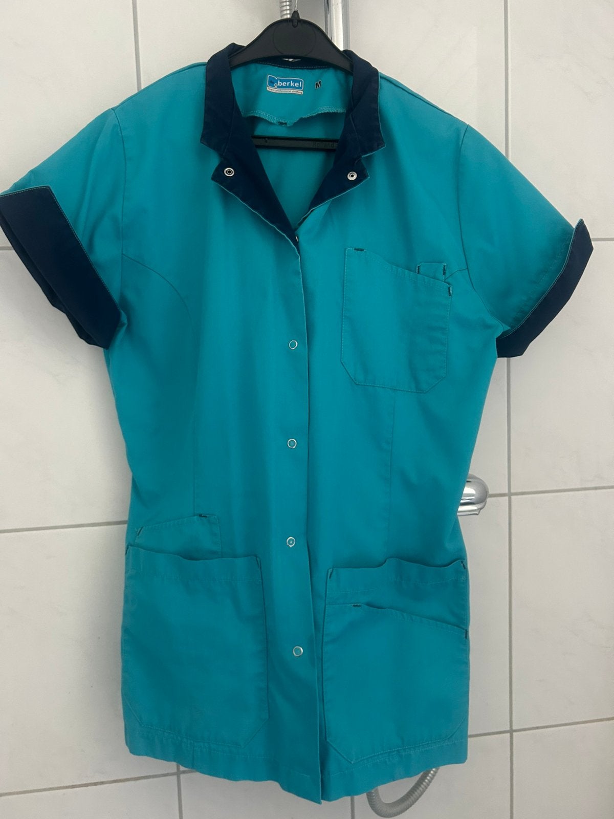 2x Zorguniform / VPK-jasje / Maat M (De Berkel), Ophalen of Verzenden, Gebruikt