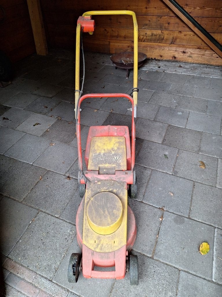 Grasmaaier, Ophalen, Gebruikt, Elektrische grasmaaier