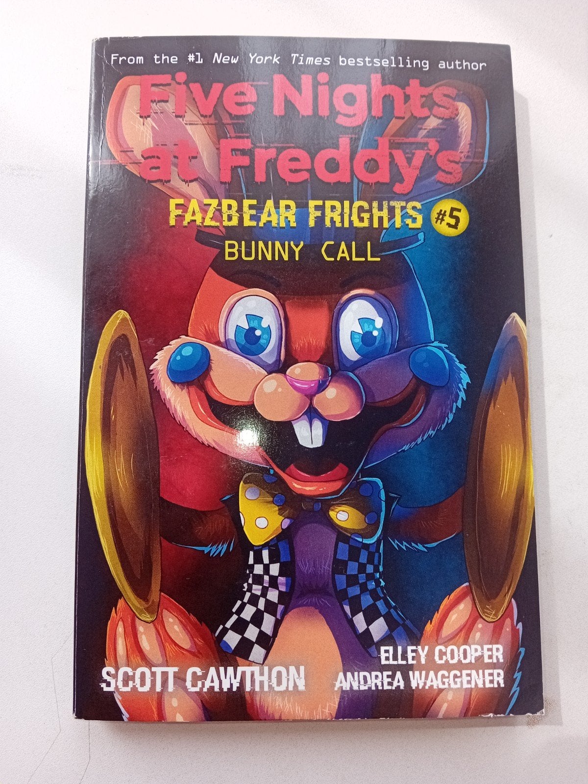 Five Nights at Freddy's Fazbear Frights #5 Bunny Call, Ophalen, Zo goed als nieuw